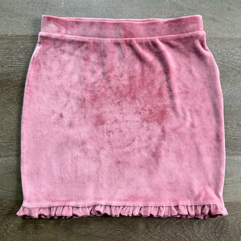 ✝️ Altar’d State | Pink Velour Ruffled Mini Skirt - Picture 2 of 8